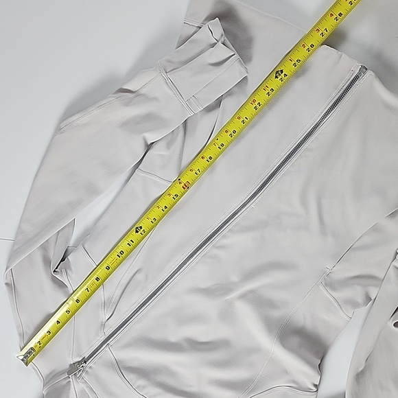 Lululemon Every Journey Hooded Zip Up Jacket Stone WhiteThumbholes Size 8 - Picture 13 of 13